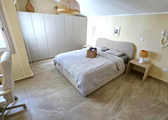 Apartamento 3br Shared - 7-min Walk, Peaceful Larnaca