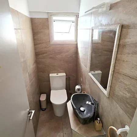 3br Shared - 7-min Walk, Peaceful *