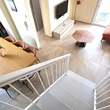 3br Shared - 7-min Walk, Peaceful *