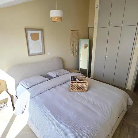דירה 3br Shared - 7-min Walk, Peaceful לרנקה